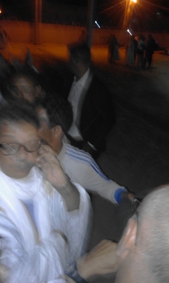 والي نواكشوط الغربية يذوده الحراس كما يذاد العطاش 